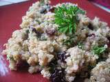 Salade de quinoa aux canneberges