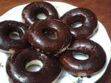 Américaine : Donuts au four à la sauce chocolat