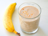Smoothie gourmand banane et cacahuète
