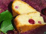 Gâteau aux amandes et cerises / Almond and Cherry Cake