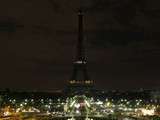 Tour Eiffel Éteinte / Torre Eiffel Apagada