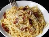 Version des spaghetti à la carbonara de chorizo par Jamie Oliver