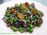 Salade quinoa, boulgour, petits pois et raisins secs