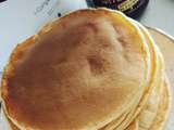 Pancakes sans gluten au companion avec sa pâte à tartiner équitable