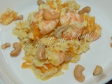 Salade de riz aux crevettes, orange et noix de cajou
