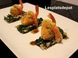 Gambas en tempura d’herbes, méli-mélo de salades, sauce curry
