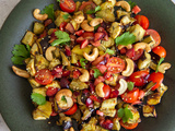 Salade d’aubergine rôtie et tomates cerises