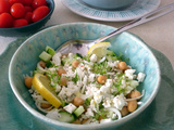 Salade de concombre, pois chiches et féta