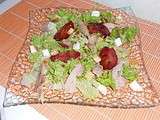 Salade au poulet et prunes