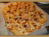 Pizza au gorgonzola, poire et noix