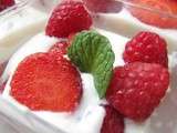 Crème légère aux framboises et aux fraises