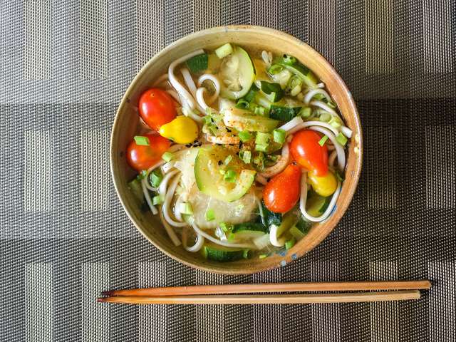 Soupe de nouilles chinoises aux légumes - La fée Stéphanie