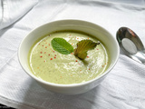 Fraîcheur – Soupe glacée à la courgette et au concombre