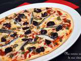 Pizza-wrap aux anchois, olives et câpres