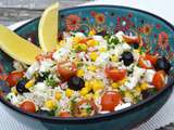 Salade de riz aux tomates cerise, maïs, olives et feta