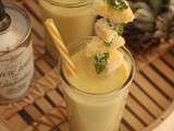 Milk-shake (ou smoothie) à l’ananas, lait de coco et gingembre