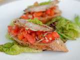 Crostini aux filets de sardines grillées à la plancha, concassée de
tomate et fenouil