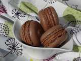 Macarons au Chocolat noir (meringue française et ganache montée)