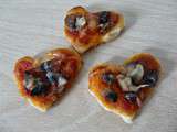 Toasts, apéritif Saint Valentin : mini pizza