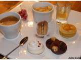 Café gourmand : meringue cerise, petit four à l'orange, salade de fruit et son sirop, buchette tiramisu, mendiants {Noël et Fêtes}