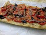 Focaccia sans gluten aux tomates, romarin, olives et anchois