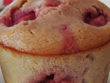 Muffins aux fraises et au cassis