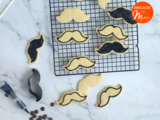 Biscuits moustache