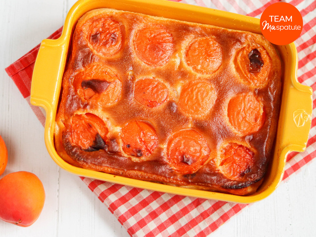 Recette Clafoutis Aux Abricots Facile - Les Recettes De Clafoutis Aux ...