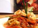 Linguines crevettes, sauce aux tomates confites et poivrons rôtis