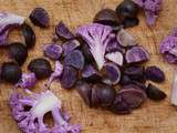Soupe violette, au chou-fleur et aux pommes de terre vitelotte