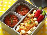 Bento mini cake à la tomate et semoule, légumes, thon Saupiquet®