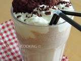 Milk-shake vanille et cookies au chocolat