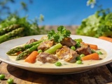 Blanquette de veau de printemps : la version allégée aux légumes nouveaux qui réconcilie tout le monde avec ce grand classique