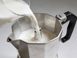Comment détartrer une cafetière au vinaigre blanc : la méthode complète