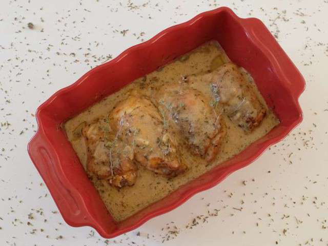 Recettes de Poulet au thym et Ail