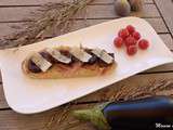 Tartines au caviar d’aubergine et figues rôties