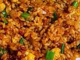 Authentique Nasi Goreng: riz frit indonésien aux légumes