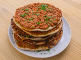 Lahmacun – galette turque à la viande hachée