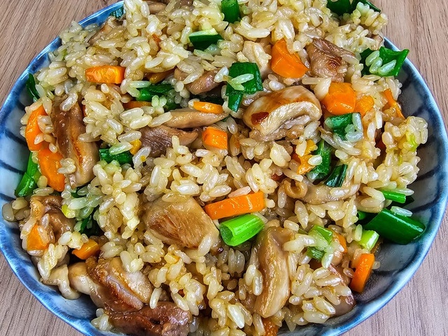 Riz sauté aux légumes au wok - Recettes de cuisine Ôdélices