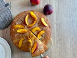 Gâteau super moelleux aux pêches