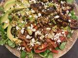Salade Poulet Mariné, Fêta et Avocat… aussi belle que délicieuse