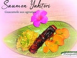 Pavé de saumon marinade yakitori sauce soja avec guacamole aux agrumes