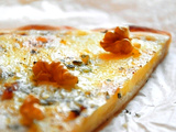 Pizza Auvergnate (Bleu, Cantal, Tomme & noix)