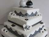 Wedding Cake Dentelle et Coeurs en Pâte à Sucre