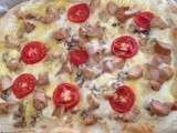Pizza blanche mozzarella, champignons et dés de suprême de dinde