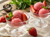 Sorbet à la fraise maison sans sorbetière : la recette onctueuse