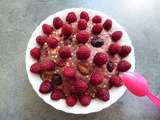 Chia bowl cru végétalien chia-maca-fraise-framboises-cranberries-mulberries (protéiné, diététique, sans gluten, riche en fibres)