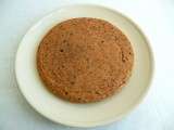 Pancake-cookie hyperprotéiné à la poudre de baobab et aux fèves de cacao crues