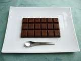 Tablette de chocolat diététique maison mi-mousse mi-gâteau au psyllium (sans sucre)