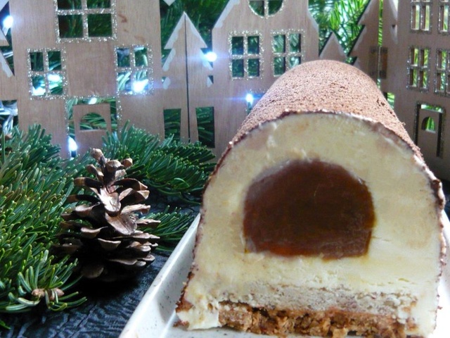 Bûchette de Noël au chocolat, cœur caramel beurre salé - La